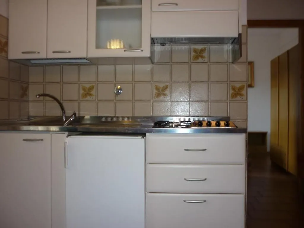 Appartamenti Marilise Porto Azzurro Aparthotel